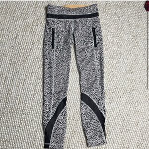 Lululemon leggings size 4